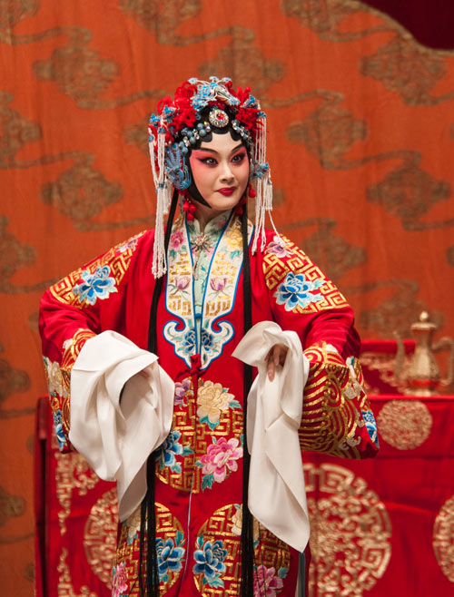 京剧名家“致春天”吸引上万观众